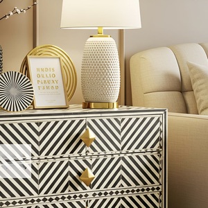 Cajón con Incrustaciones de Hueso de ILAHI, Diseño Moderno con Detalles de Ágata, Mueble Portátil para el Hogar - Product Image 3
