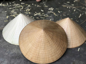 Chapeau conique vietnamien en bambou, chapeau traditionnel en feuilles de palmier, chapeau conique unisexe pour la plage, les voyages et les activités de plein air - Product Image 2
