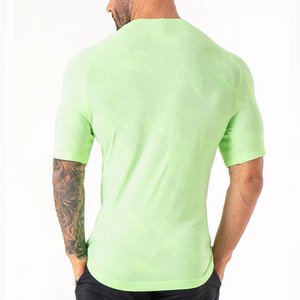 Camiseta Deportiva de Compresión para Gimnasio, de Alta Calidad, Elástica, Manga Corta, Corte Regular, Color Personalizado, 100% Algodón - Product Image 3