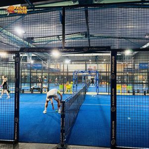Cancha de Pádel Resistente a la Corrosión del Agua Salada, Acero Galvanizado en Caliente, para Complejos Turísticos Fronteiriços, Acuerdo de Exportación - Product Image 2