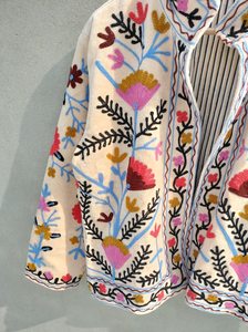 Chaqueta Floral Bordada Crema para Mujer, Estilo Prairie Chic, Cuello Alto, Abrigo de Primavera, Blusa Boho, Prenda Exterior, Chaqueta Casual Prairie para Mujer - Product Image 4