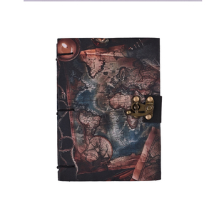 Carnet de notes A5 en papier fait main, style carte ancienne, journal écologique |   Journal d'écriture recto-verso de 100 pages avec serrure en métal, thème explorateur - Product Image 1