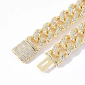 Bracelet en argent sterling Cuban Link avec diamants de laboratoire, maillons épais entrelacés, fermoir rectangulaire, bijoux élégants et luxueux pour femmes - Product Image 2