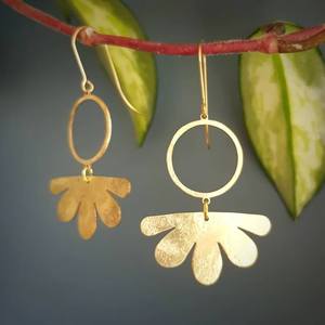 Pendientes Colgantes de Latón de Alta Demanda, Estilo Vintage, para Bodas y Fiestas, Novedad, Joyería Étnica de Moda para Mujer, Pieza Destacada - Product Image 3