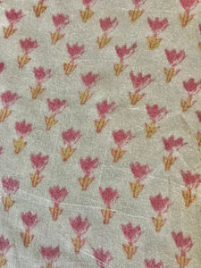 Tissu en coton imprimé à la main – Motif floral Buti |   Textile indien imprimé aux teintures naturelles - Product Image 3