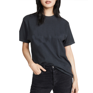 Camiseta de Algodón Pima Peruano de Estilo Lujoso, Corte Regular, Cuello Redondo, Color Negro Liso, para Mujer - Product Image 3