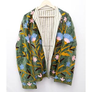 Cardigan en velours vert brodé de fleurs, ouvert sur le devant, réversible, col mandarin, style bohème, manteau trois quarts, écologique - Product Image 2