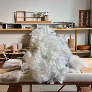 Vikohasan Fibre de polyester creuse 3D HCS blanche de qualité fabricant en flocons PET pour rembourrage d'oreillers, jouets et canapés, certifiée GRS - Product Image 1