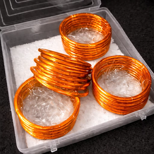 ชุดกำไลแฟชั่นทันสมัยและมีสไตล์สำหรับผู้หญิง เหมาะสำหรับเพิ่มความสวยงามให้กับทุกข้อมือ งานฝีมือเรซิ่น - Product Image 1