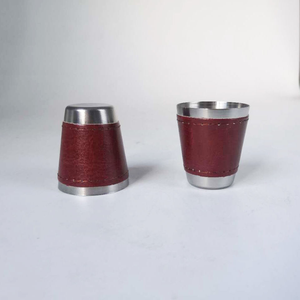 Mini verre à vin en acier inoxydable avec étui en cuir noir, tasse à boire portable, petit verre à shot en métal, vente en gros - Product Image 4