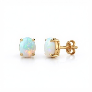 Boucles d'oreilles en or massif 18 carats avec topaze bleue taille émeraude, bijoux fins, fabricant OEM ODM Thaïlande - Product Image 4