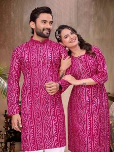 Tenue de couple assortie avec un kurta et une kurti en rayonne douce à imprimé Bandhani pour les occasions festives - Product Image 4