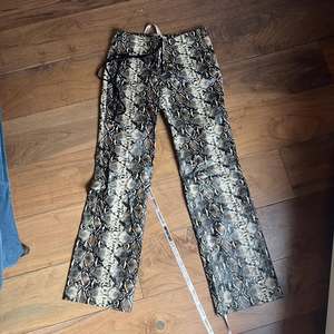 Pantalones anchos de cuero Python con cintura con cordón para mujer, ropa informal a la moda - Product Image 1