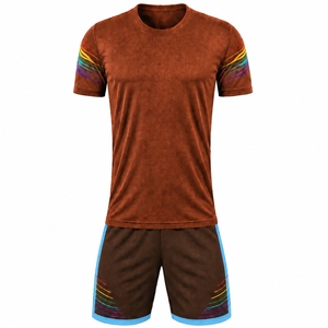 Maillot de football personnalisé à séchage rapide, respirant et imperméable – Modèle court respirant à séchage rapide, personnalisable par transfert thermique - Product Image 1
