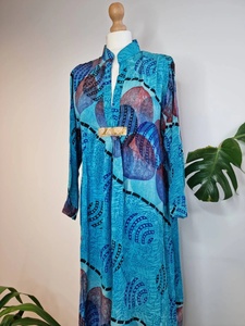 Robe Middy en crêpe de soie recyclée, sari indien coloré, confortable, robe kaftan pour femmes - Product Image 5