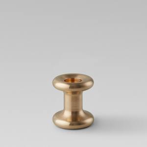 Candelabro de Lujo Moderno con Diseño Audaz de Múltiples Brazos y Acabado Metálico Premium, Perfecto como Centro de Mesa Impresionante y para Hogares Modernos - Product Image 2