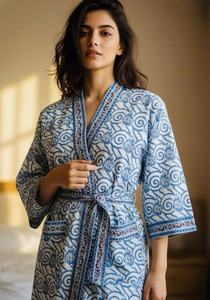 Kimono de algodón azul con estampado a mano, bata nupcial, regalo de boda, elegante ropa de estar para mujer - Product Image 2