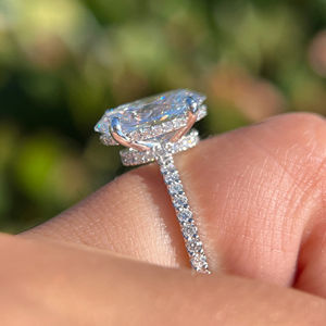 Bague de fiançailles et de mariage classique en or avec diamant ovale de 4,25 carats cultivé en laboratoire, certifié IGI, sertissage invisible, idéale pour les fêtes - Product Image 3