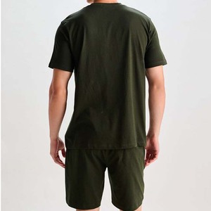 Nouvel ensemble deux pièces pour homme en coton 100% respirant, couleur unie, short et chemise, idéal pour l'été – Vente chaude - Product Image 5