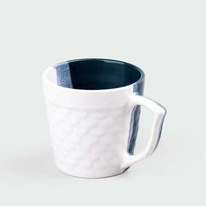 Tazas de Té de Porcelana con Diseño de Escamas de Pez y Profundidades Oceánicas (Juego de 4) Juegos de Té y Café Clásicos de Lujo para Cafetería, Bar y Sala de Estar - Product Image 3