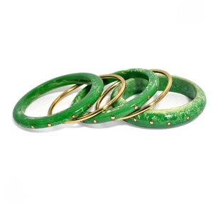 Juego de brazaletes de resina y metal a precio de fábrica, joyería informal de moda para fiestas, brazaletes de resina, regalos de cumpleaños para niñas - Product Image 3