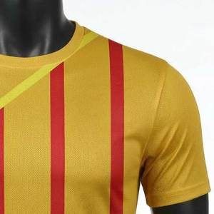 เสื้อยืดแขนสั้นผู้ชายใหม่ ผ้าฝ้าย 100% แห้งเร็ว ปรับแต่งขนาดและสีได้ ลายเรียบ ผลิตในปากีสถาน - Product Image 6