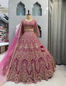 Lehenga Choli Dupatta de Diseño Indio de Alta Calidad PinkCityBlocks, con Lentejuelas y Georgette, Reversible, Elegante, para Fiesta - Product Image 2
