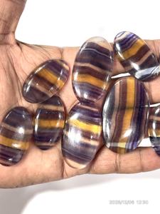 พลอยฟลูออไรต์สีน้ำเงินธรรมชาติ รูปทรงและขนาดคละแบบ ขนาดประมาณ 20 ถึง 30 มม. - Product Image 3