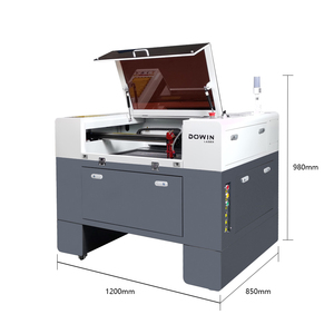 En stock CNC Auto Focus 6090/1390/1610 Co2 Máquina de grabado de corte por láser - Product Image 3