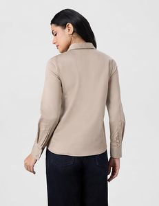 Chemise boutonnée classique en popeline de coton beige pour femme, manches longues, col rabattu, tenue de bureau - Product Image 4