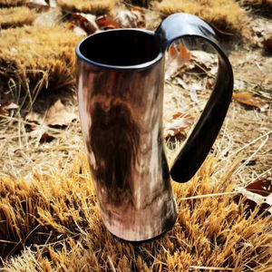 Taza de Café de Cuerno Grabada a Mano UO, Taza de Cerveza Estilo Tribal Religioso, Artesanía Natural - Product Image 4