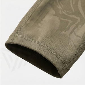 Leggings de yoga sans couture pour femme, personnalisables avec logo, de qualité supérieure, pour la gym, l'entraînement, le fitness, les mouvements sportifs et les activités sportives. - Product Image 6