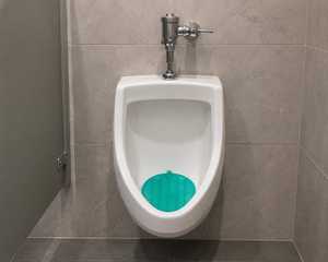 Grille d'urinoir ronde en plastique anti-odeur, options de couleurs, pour toilettes, design moderne - Product Image 1