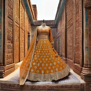 Meilleure vente de Tapeta de créateur indien broderie en soie Choli Dupatta tenue de mariage de fête prête à l'emploi avec robe en filet - Product Image 1