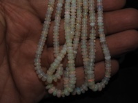 Nouvel Arrivage en Gros : Perles Rondelles Lisses en Opale Naturelle d'Éthiopie, 3-6MM, Effet Multi-Feu, Pierres Polies en Vrac, Fil de 16 Pouces