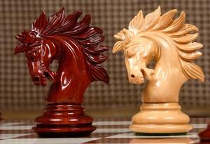 Ensemble d'échecs artisanal de luxe de la série Saint-Pétersbourg, en bois de rose et de buis, roi de 4,3 pouces, finition laquée, à prix avantageux - Product Image 5