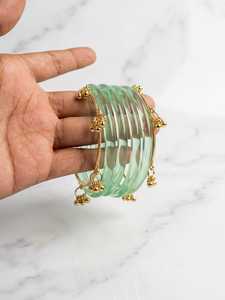 Bracelets en verre tendance/Chudiyan pour femmes et filles, taille et modèle personnalisables/Bracelet en résine style ange, artisanat en résine - Product Image 2