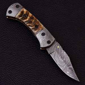 Cuchillos plegables con hoja y bloqueo de estilo personalizado seguro para un funcionamiento fluido durante tareas de manualidades y campismo al aire libre. - Product Image 5