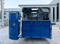 Nouvelle Conception Remorque Équestre 2 Chevaux 2HAL-D avec Logement, Lit Superposé, Boîte à Selle Pivotante, Rampe, Porte, Cuisinière à Gaz, Salle de Douche