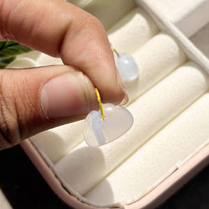 Pendentif Nuage en Agate Bleue Faite à la Main avec Anneau de Liaison Plaqué Or, Breloque de Guérison en Pierre Précieuse pour Collier, Cadeau de Saint-Valentin - Product Image 3