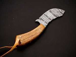 Cuchillo de Caza de Acero de Damasco con Punta Caída y Mango de Madera, Diseño Ergonómico Personalizado, Hoja Ligera para Exteriores - Product Image 5