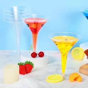 Copas de Martini Transparentes de Estilo Moderno, Copas de Cóctel de Plástico de Grado Alimenticio para Fiestas y Bares, Copas de Cóctel para Banquetes de Boda y Catering - Product Image 1