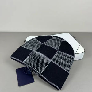 Gorros de Punto Personalizados de Invierno Unisex, Gorros de Pescador de Diseño para Mujer y Hombre con Visera, Gorros con Logotipo Bordado - Product Image 2