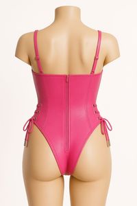 Body de una pieza de piel sintética rosa con soporte de aros y cordones laterales para mujer - Product Image 2