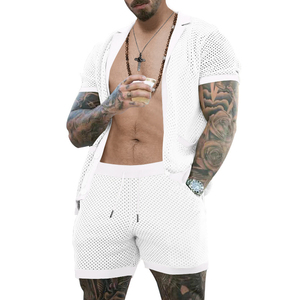 Camisas de verano para hombre, conjunto de 2 piezas de camiseta de manga corta con botones y cuello de malla hueca y pantalones cortos para vacaciones en la playa. - Product Image 4