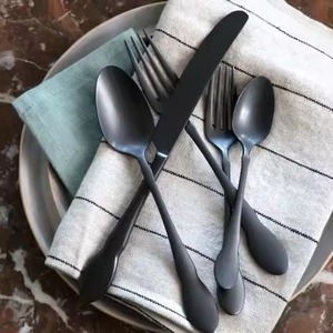 Ensemble de couverts en acier inoxydable de qualité supérieure pour les repas en famille et les banquets - Product Image 4
