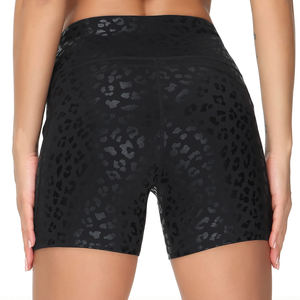 Pantalones cortos de yoga con spandex flexible para mujer - Product Image 6