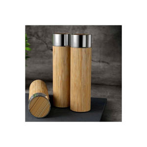 Bouteille d'eau isotherme réutilisable en bambou avec intérieur en acier inoxydable - Product Image 5