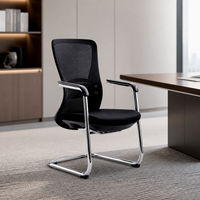 Chaise de bureau visiteur moderne noire en maille avec assise rembourrée et accoudoirs fixes pour salles de conférence, écoles et bureaux à domicile