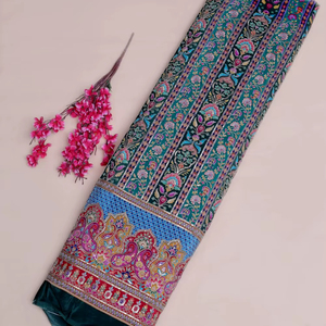 Tela con estampado floral en rayas color verde azulado oscuro con borde ornamental para diseño de vestido Kurti, material para ropa étnica. - Product Image 1